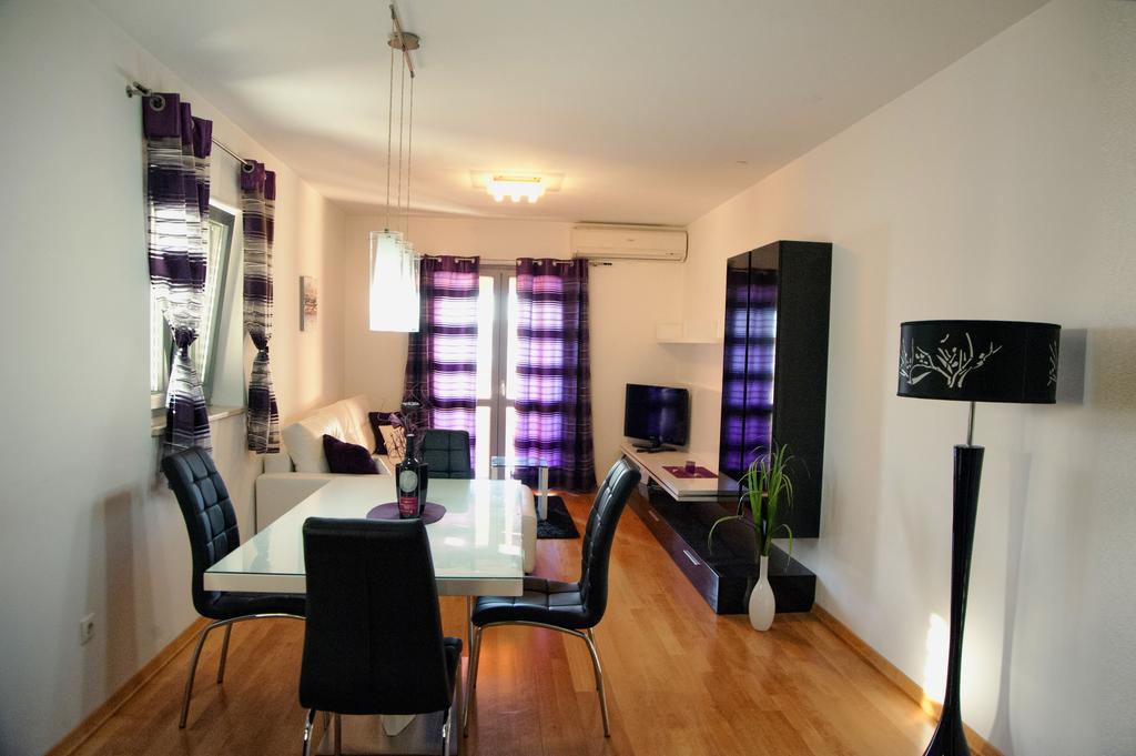 Apartment Vedran โปดสตรานา ภายนอก รูปภาพ