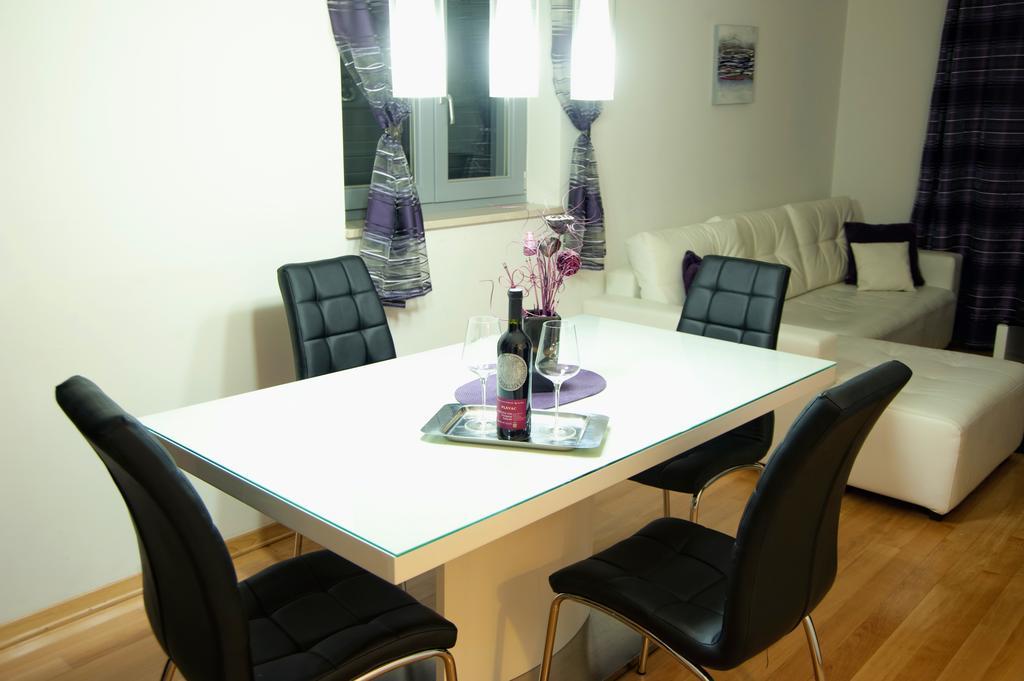 Apartment Vedran โปดสตรานา ภายนอก รูปภาพ