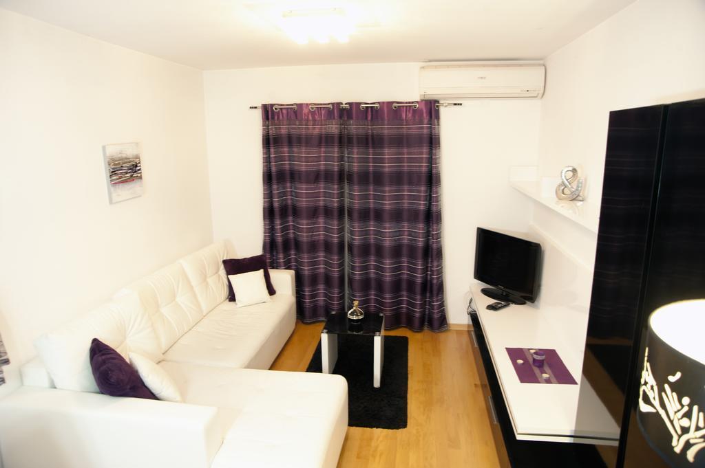Apartment Vedran โปดสตรานา ภายนอก รูปภาพ