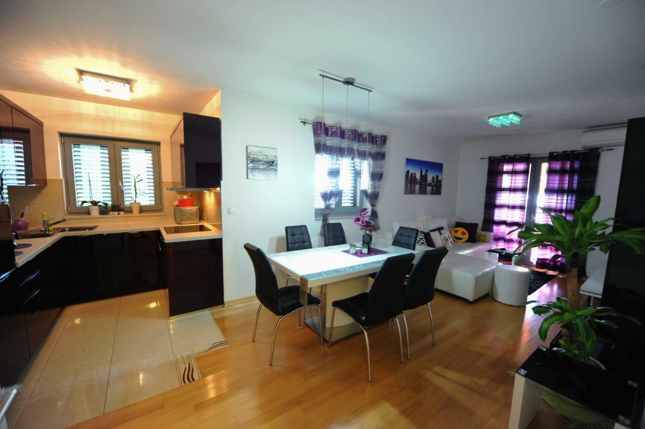 Apartment Vedran โปดสตรานา ภายนอก รูปภาพ